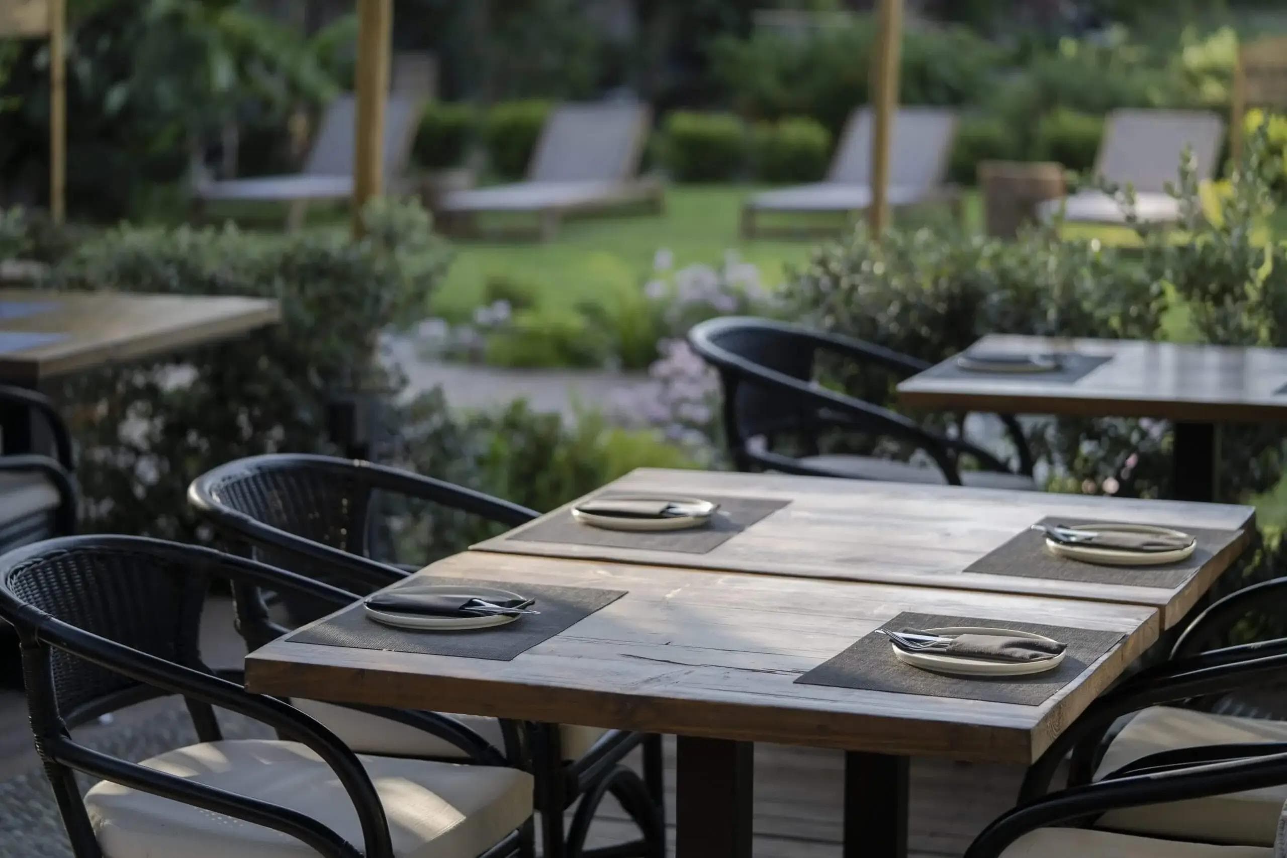 The Mariposa terrace during lunch service